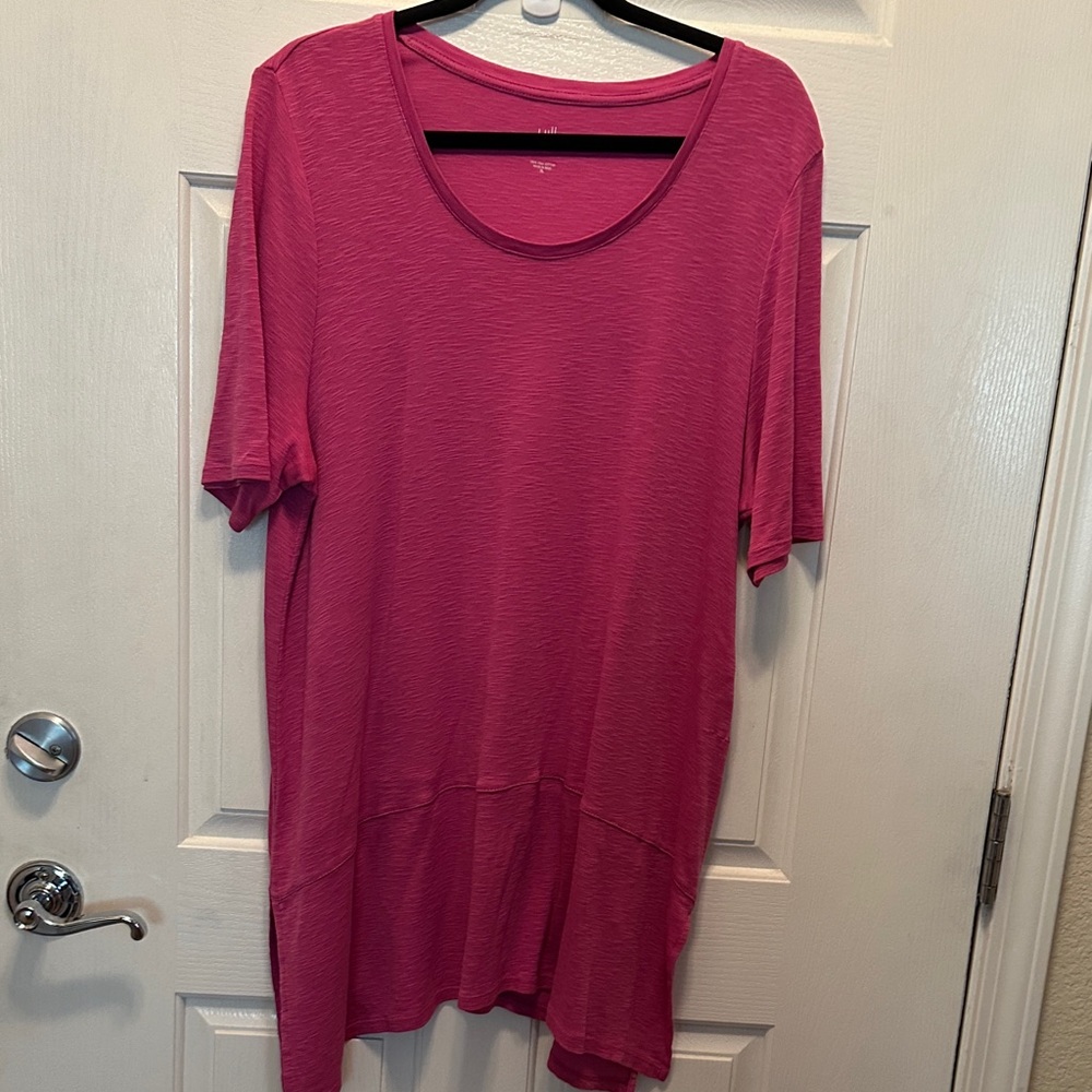 J. Jill Scoop Neck Short Sleeve Long Line Tunic in Bright Fuchsia Size 2X
